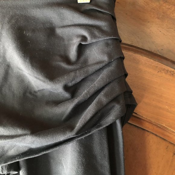 Lucy Cropped Black Athletic Leggings with Attached Skirt XS - Picture 2 of 8